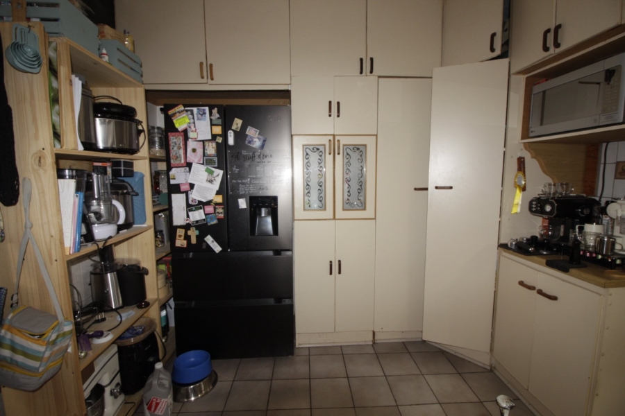 5 Bedroom Property for Sale in Noorsekloof Eastern Cape